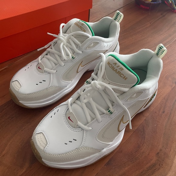 Nike Air Monarch IV 'White Lucky Green Gold' size women’s 8, men’s 7 - Picture 2 of 9